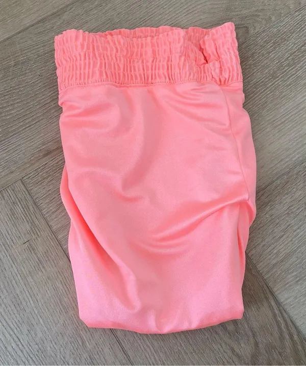 Triangl Pink Pouch - Image 4