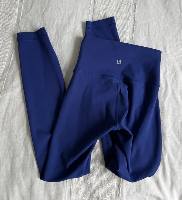 NWOT Lululemon Blue Align Leggings - Image 2