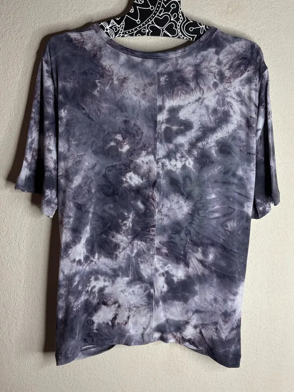Lululemon Crescent Tee sheer Diamond Dye Glacier Grey Moon size 8 - Image 2