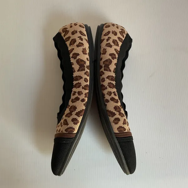 Aerosoles Leopard Print Flats Size 8M Women’s Slip On Ballet Shoes Round Toe - Image 8