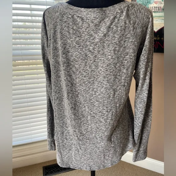 American Eagle Favorite T “LOVE” in Grey Heather - Image 3