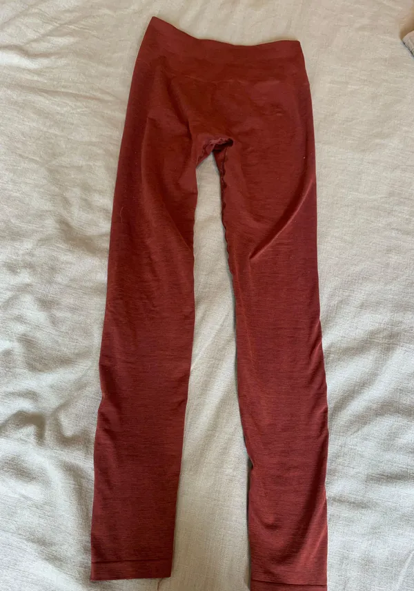 Alphalete Amplify Leggings - Image 2