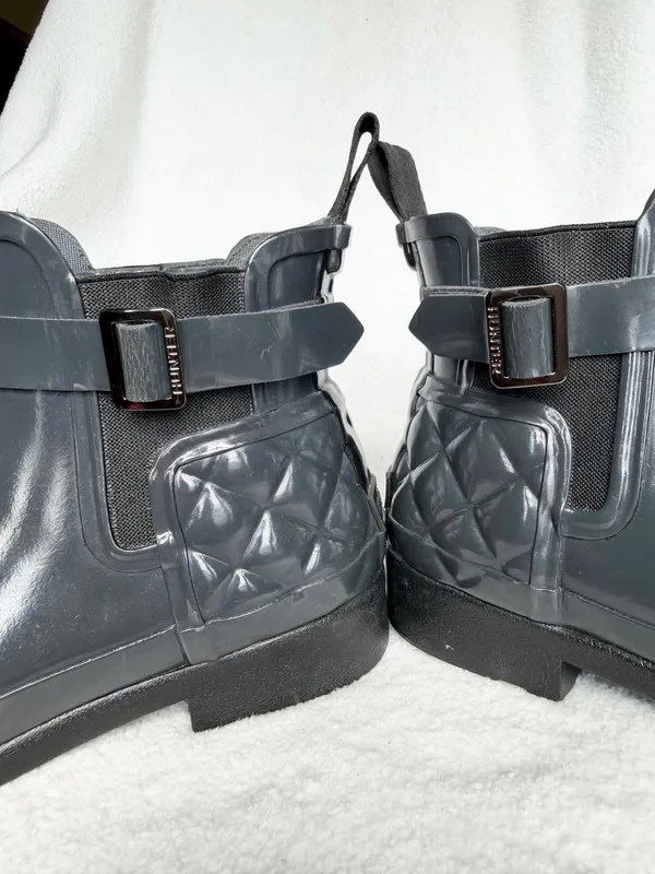 HUNTER Refined Gloss Quilt Chelsea Waterproof Ankle Boots Womens Size 8 Gray - Image 9