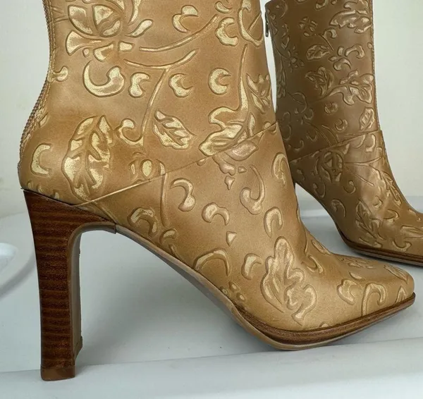 NEW Y2K Amanda Smith Leather Square Toe Heeled Boots Sz 6.5 Tan Floral - Image 6