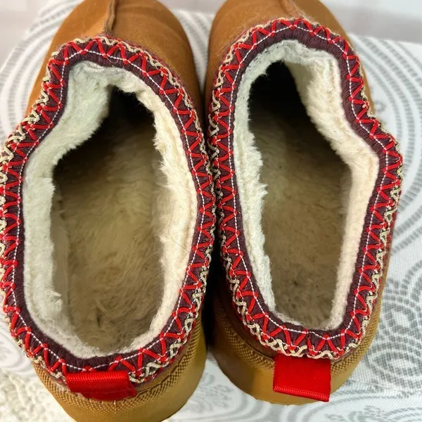 Brown Faux Suede Aztec Embroidered Faux Fur Lined Slip On Platform Clogs Size 41 - Image 8