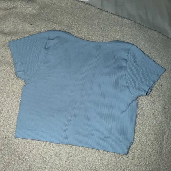 garage crop top - Image 6