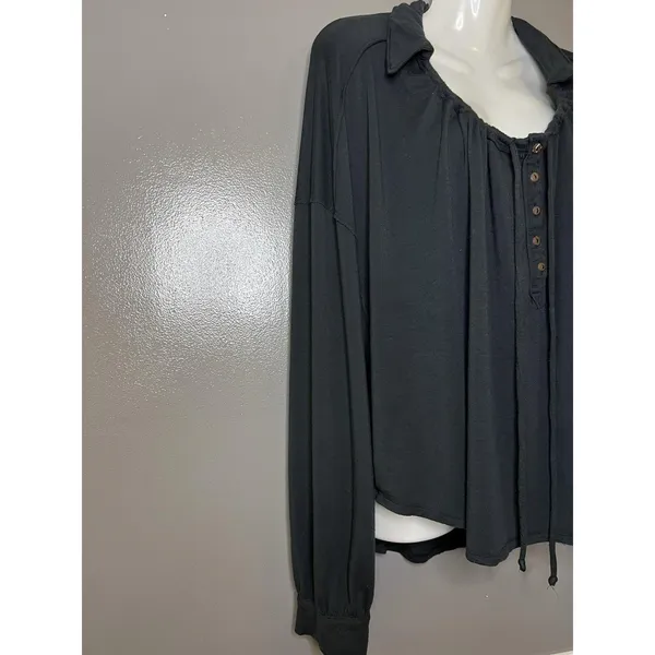 We The Free Blouse Womens Medium Black Henley Button Long Sleeve Jersey Top Boho - Image 3