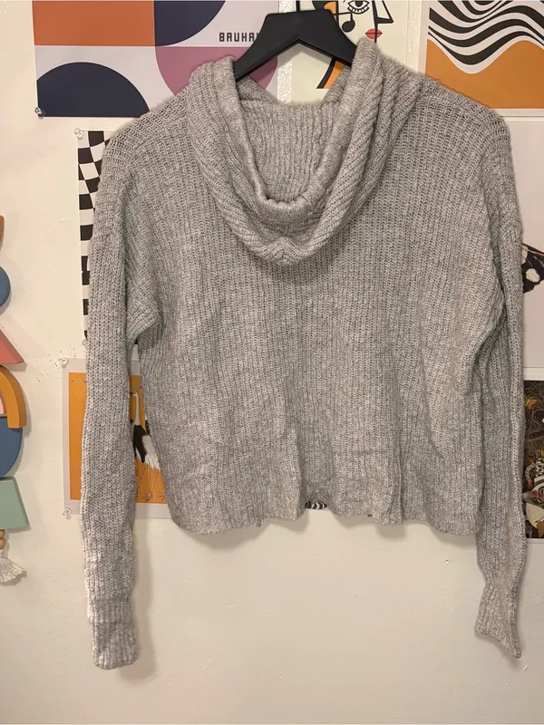 American Eagle Gray Knit Hooded Sweater Size Medium - Image 6