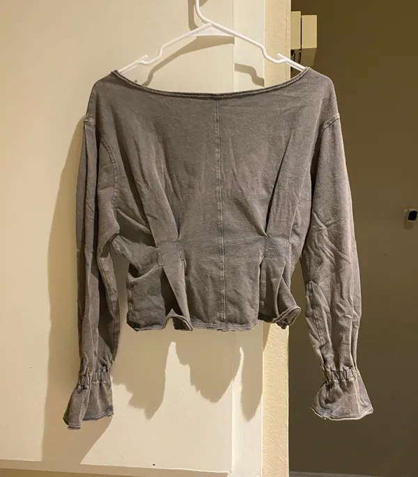 Free People Super Cute Grey Top Sweatshirt - Image 2