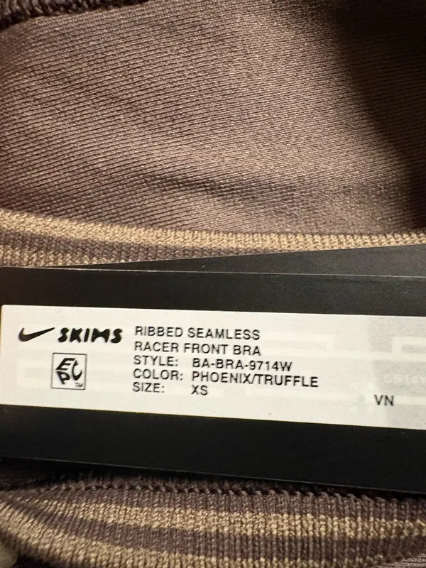 Skims x Nike ribbed seamless racer front bra Color phoenix/truffle - Image 5