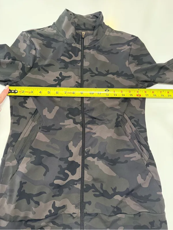 Fornia Camo Zip - Image 6