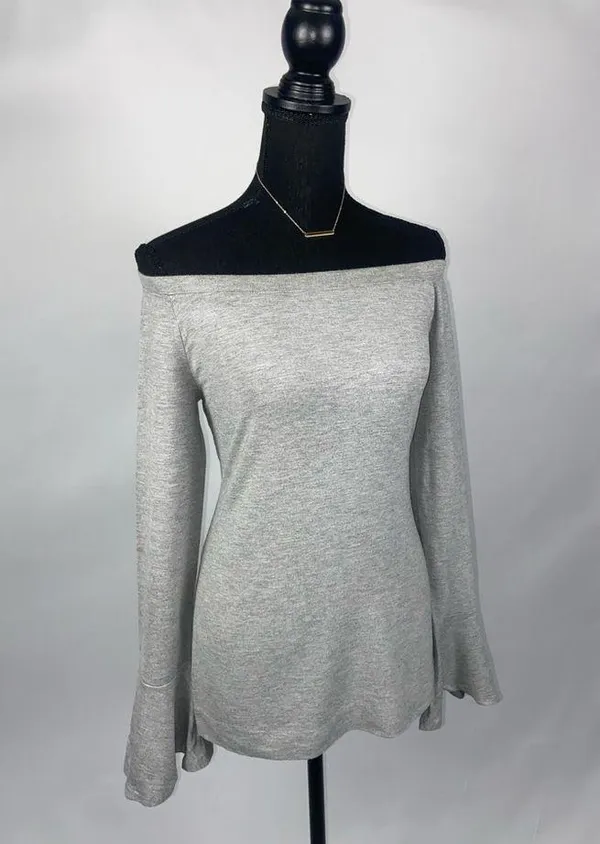 Catherine Malandrino Off the shoulder Belle sleeves Medium Gray Top blouse - Image 4