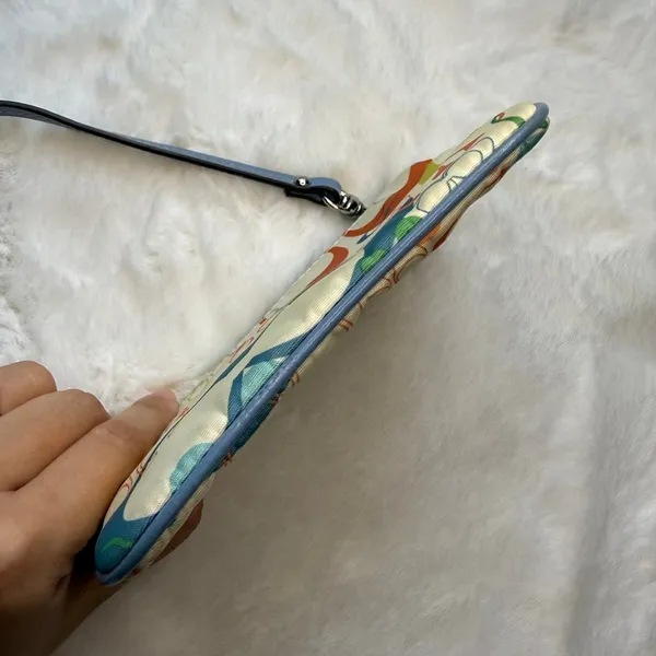 y2k Coach Butterfly Wristlet - Image 3