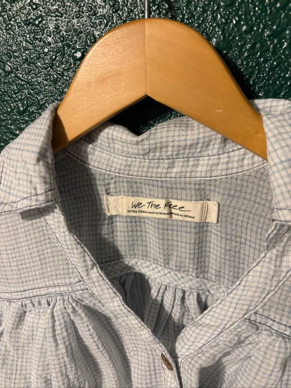 We The Free People Rainbow Picnic Plaid Button Down Size X-Small Ivory Blue - Image 3