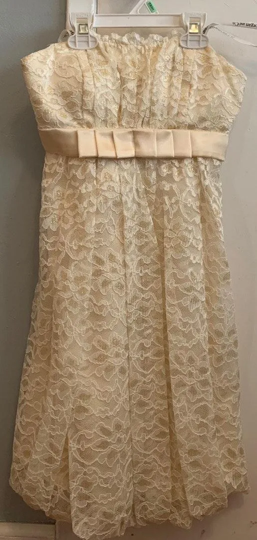 Strapless Bubble Hem Butter Yellow Lace Formal Dress Size 2 - Image 8