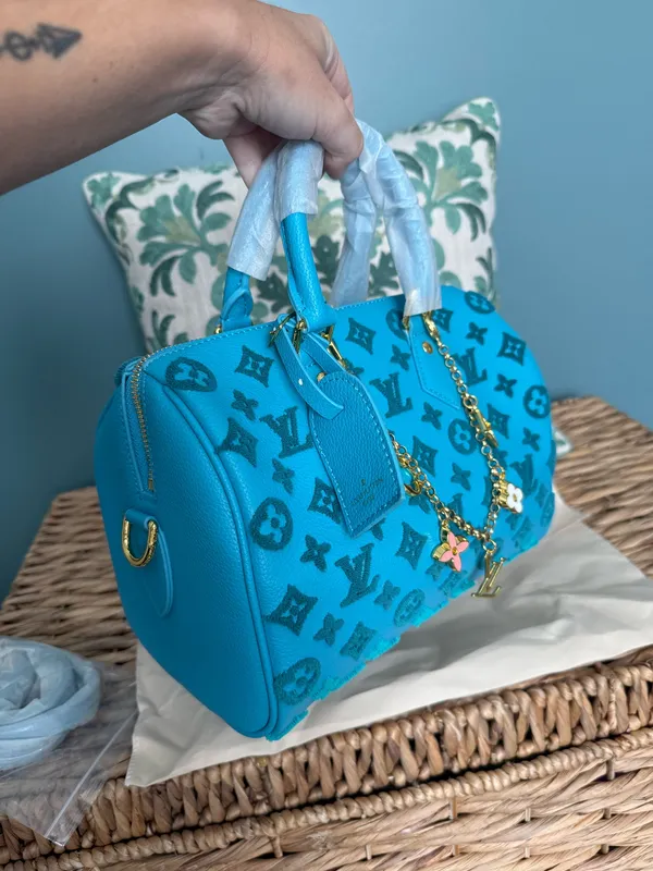 Blue handbag see description - Image 3