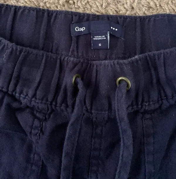 Gap Shorts - Image 3