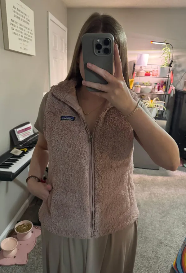 Patagonia Vest Women’s - Image 2