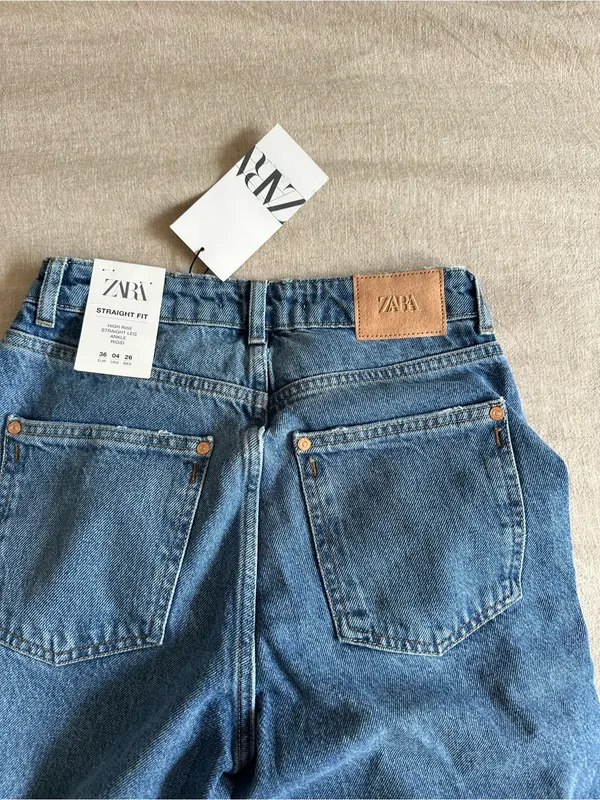 NWT Zara Straight Fit High Rise Jeans Denim size US4 - Image 8