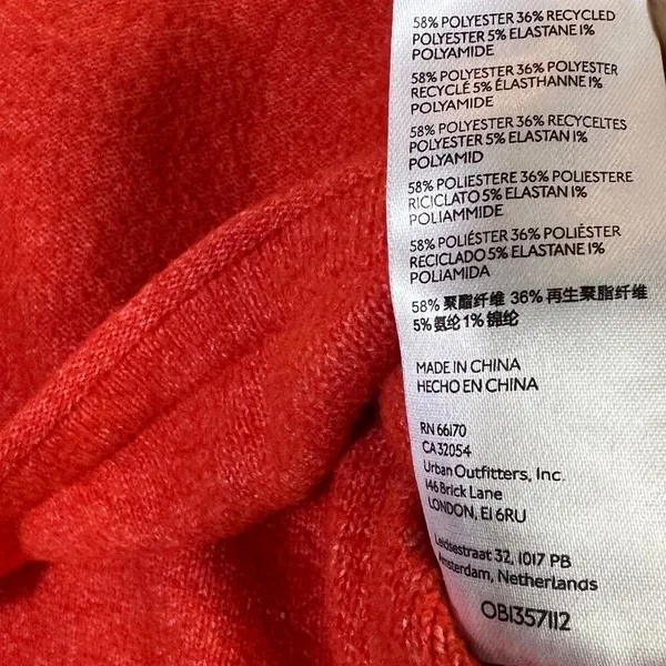 Urban Outfitters Cropped Turtleneck Marl Knit Sweater Red Modern Edgy Size S - Image 5