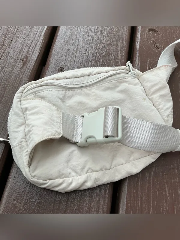 Lululemon Crossbody Sling Bag - Minimal Everyday Carry - Image 5