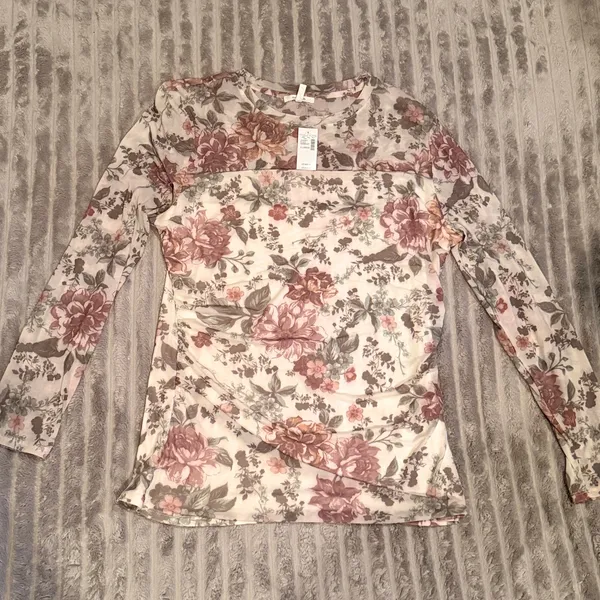 Maurices NWT Women's XL Floral Mesh Ruched Long Sleeve Top Blouse Neutral Pink‎ - Image 2
