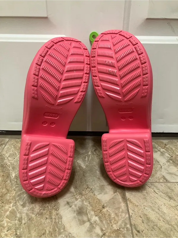 Pink Croc clogs NWT - Image 7