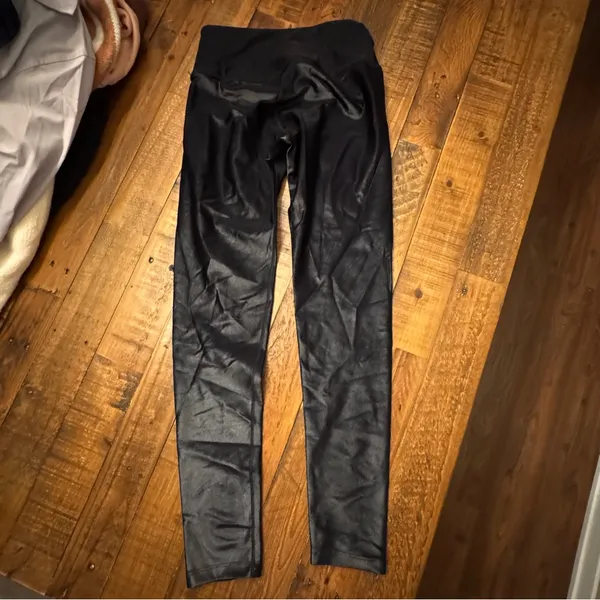 NOLI‎ Liquid Gloss Leggings - Image 2