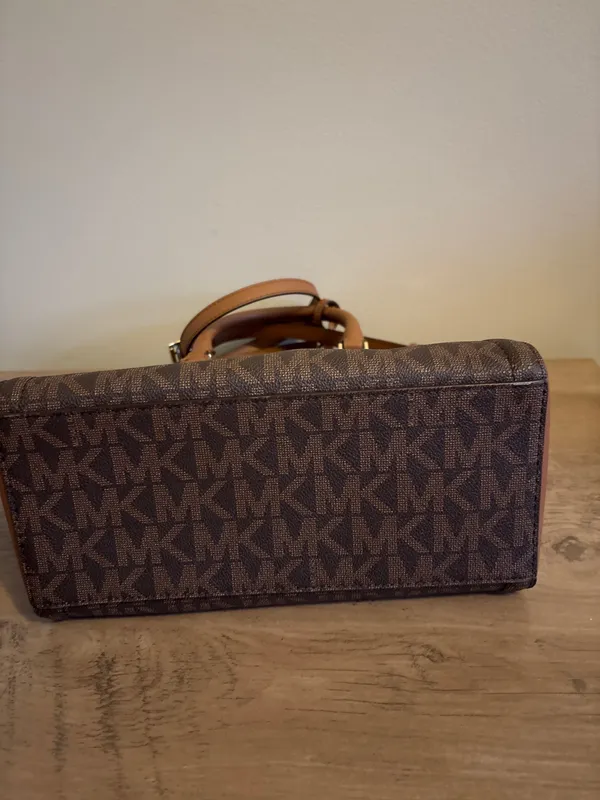 Michael Kors Purse - Image 7