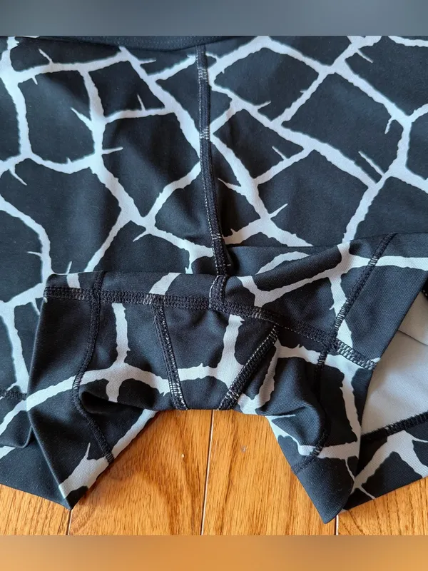 Nike Pro Compression Shorts Black White Giraffe Print Volt Swoosh Spandex Medium - Image 8
