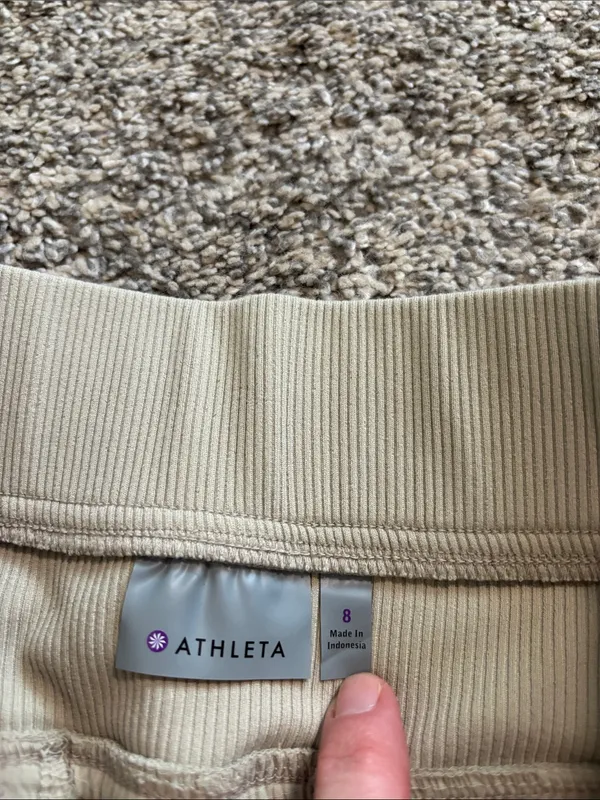 Athleta Trekkie Pants (32”) size 8 - Image 3