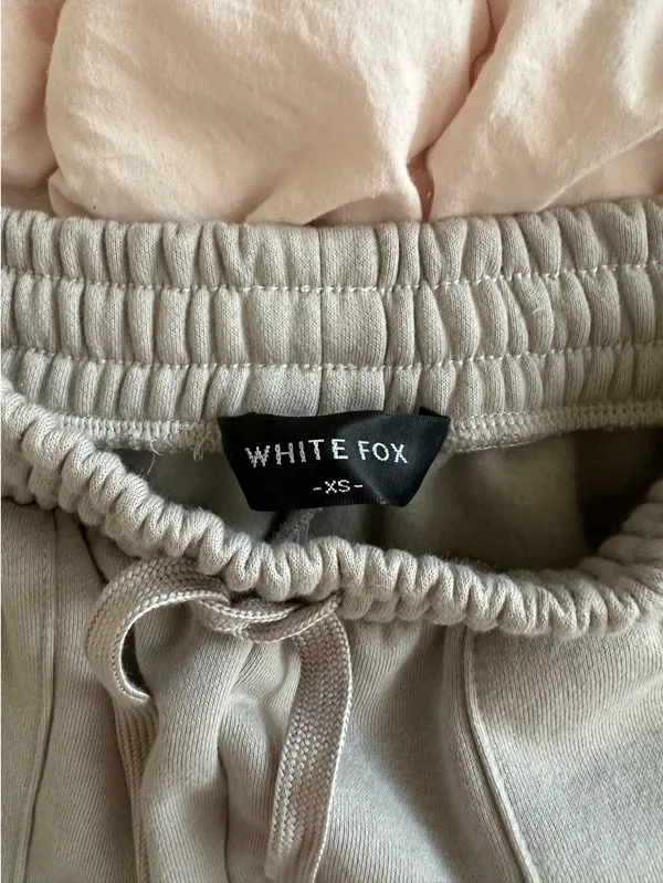 White Fox Era 8 Sweatpants - Image 4