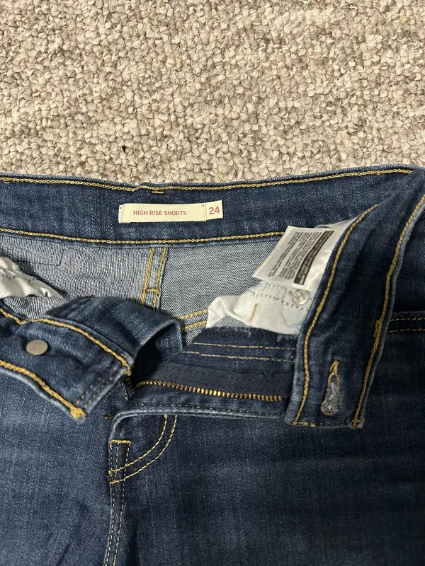 Levi’s Shorts Denim High-Rise - Image 3