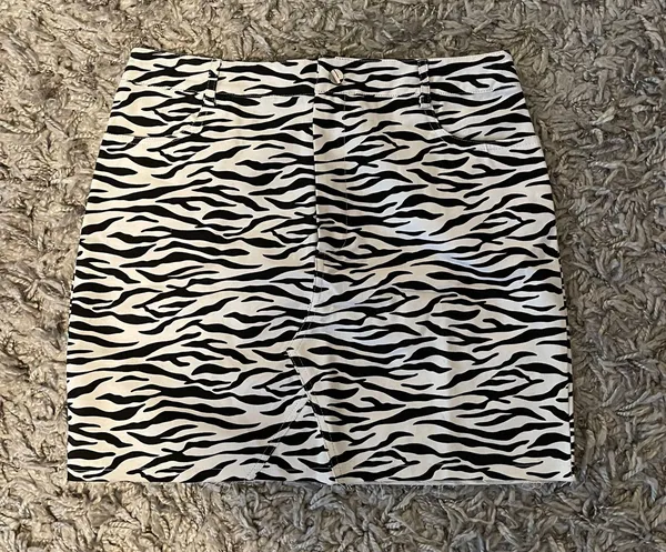 Mini Skirt - Image 2