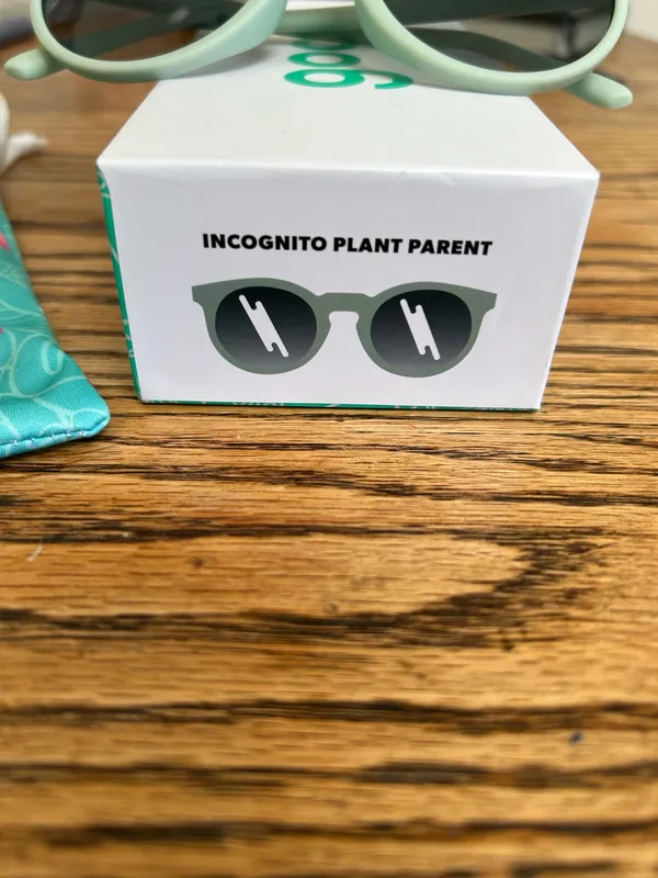 Goodr Sunglasses Green - Image 2