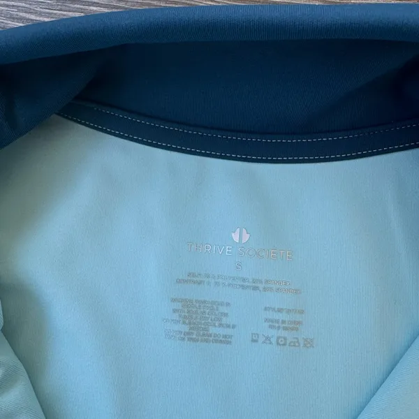 Thrive Societe Blocked Blue Spin Collared Crop Size Small - Image 3