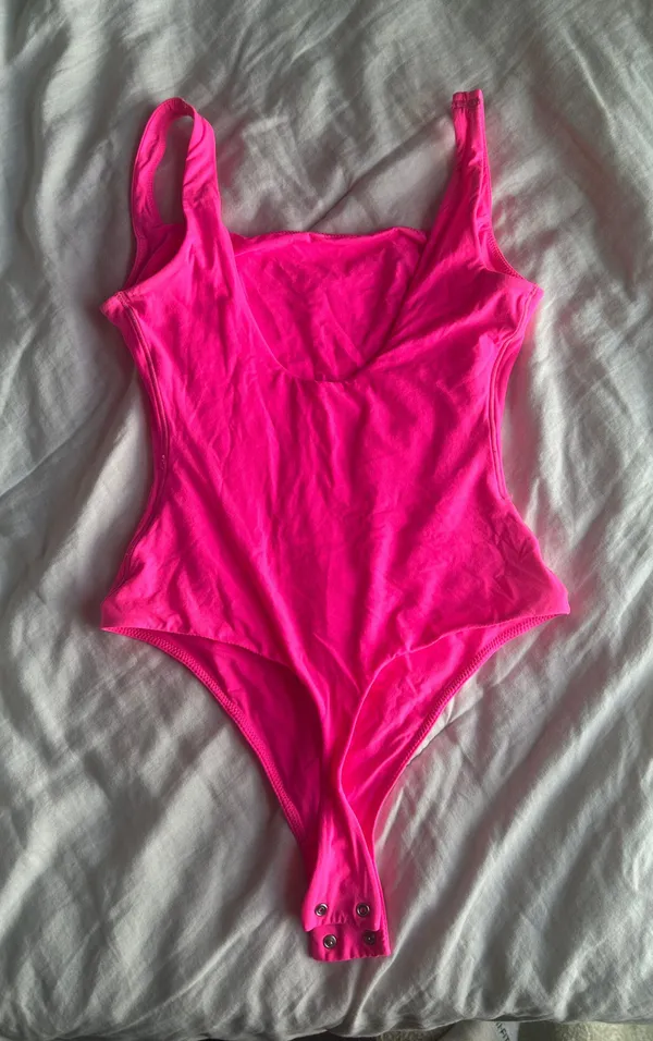 SKIMS bodysuit - Image 4