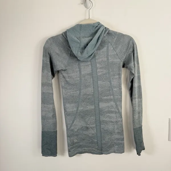 Lululemon Swiftly Speed Hooded Quarter 1/4 Zip Blue Thumbholes Gym‎ Womens 2 - Image 6