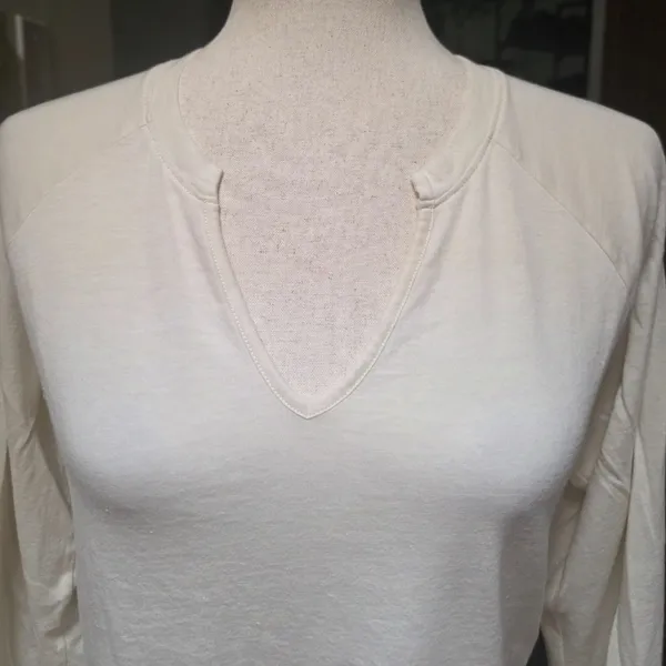 Peter Millar Cream White Pima Cotton Long Sleeve V Neck Tunic Top - Image 3