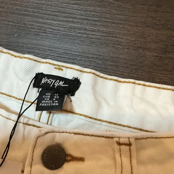 Nasty Gal The Belted Wide Leg Jeans White Contrast Stitch Size 8 New High Rise - Image 6