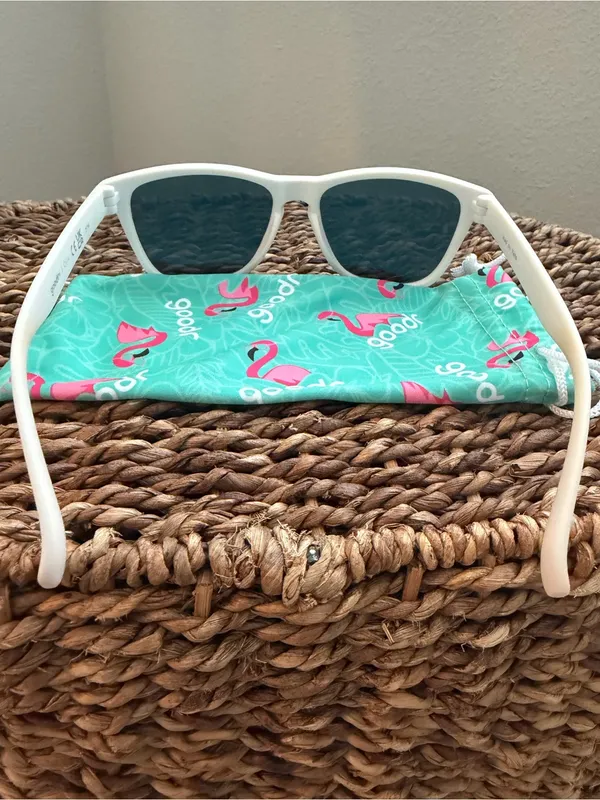 goodr OG Polarized Sunglasses Iced By Yetis Matte White Frame Blue Mirrored - Image 5
