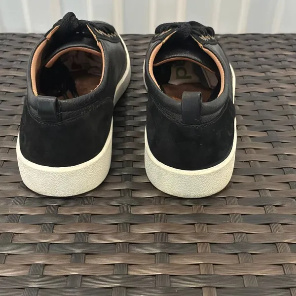 Vionic Winny leather sneakers women’s size 7.5 - Image 4