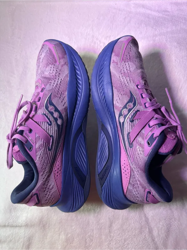 Saucony Women's Pink and Blue Running Shoe - PWRRUN Cushioning - Image 8