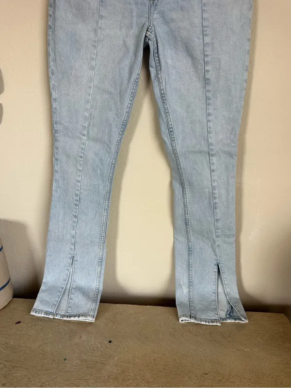 Abercrombie & Fitch The Skinny High Rise Split Leg Jeans - Image 7