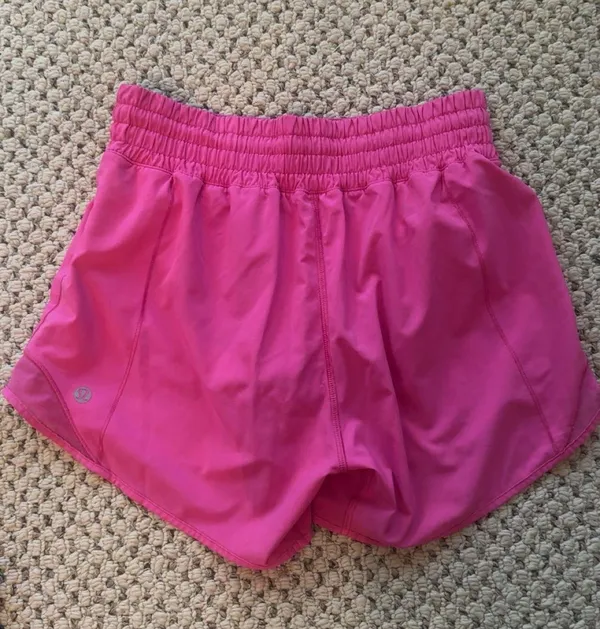 Lululemon Pink Hotty Hot 2.5" Shorts High-Rise - Image 2