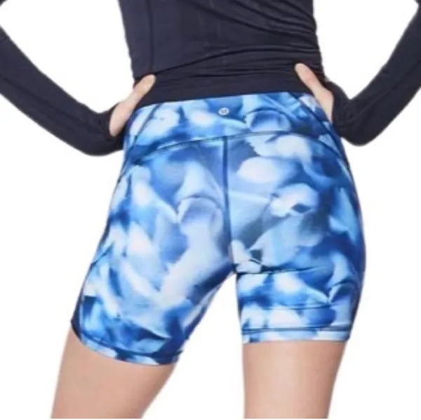 Lululemon Train Times Short 6” Inseam Mini Blush Blossom Alpine White Blue Sz 8 - Image 2