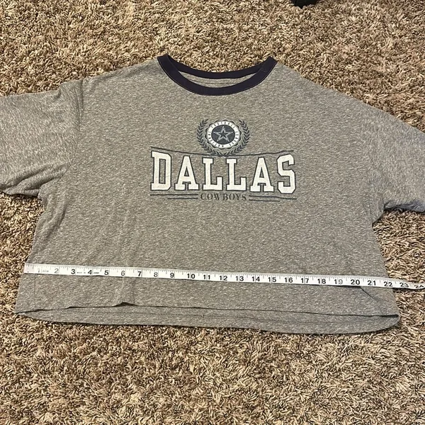 Tailgate Dallas Cowboys Cropped T-Shirt Medium Grey - Image 4