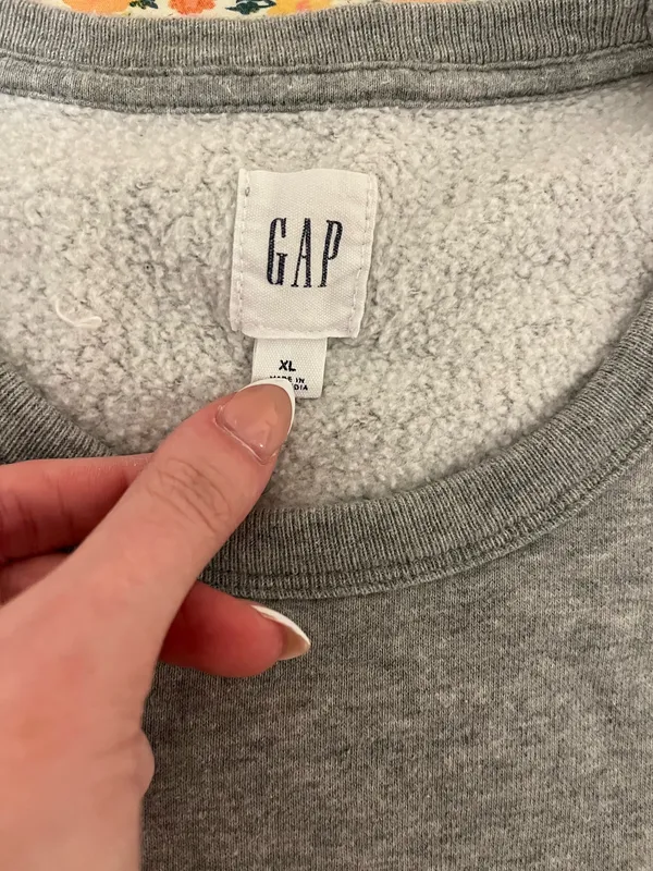 Gap Crewneck Sweatshirt - Image 3
