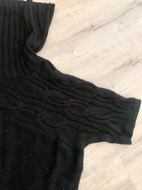 Black Turtle Neck Lose Knit Sweater Size M Size M - Image 3