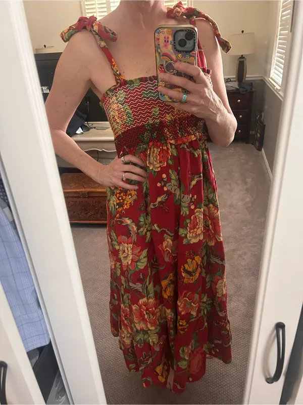 Red floral tie shoulder smocked sundress Size Medium - Image 2